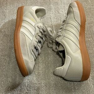 Adidas Women's Samba OG Aluminum Sneakers with Gum Sole Size 6.5